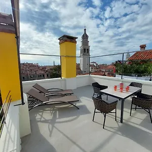 ca-francesca-suite-terrace-in-venice.hotelslidodijesolo.com/